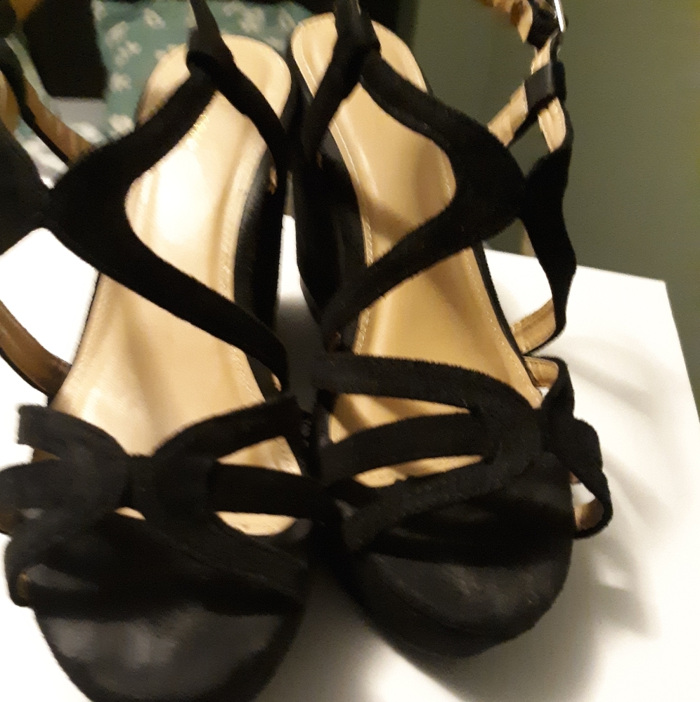 Shoes - Picture 2 of 2